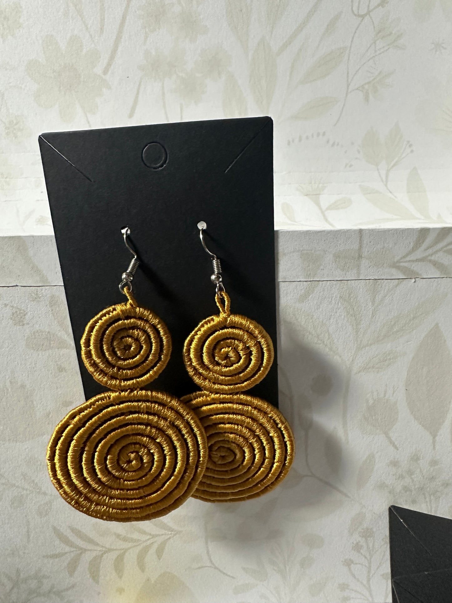 Golden woven earrings